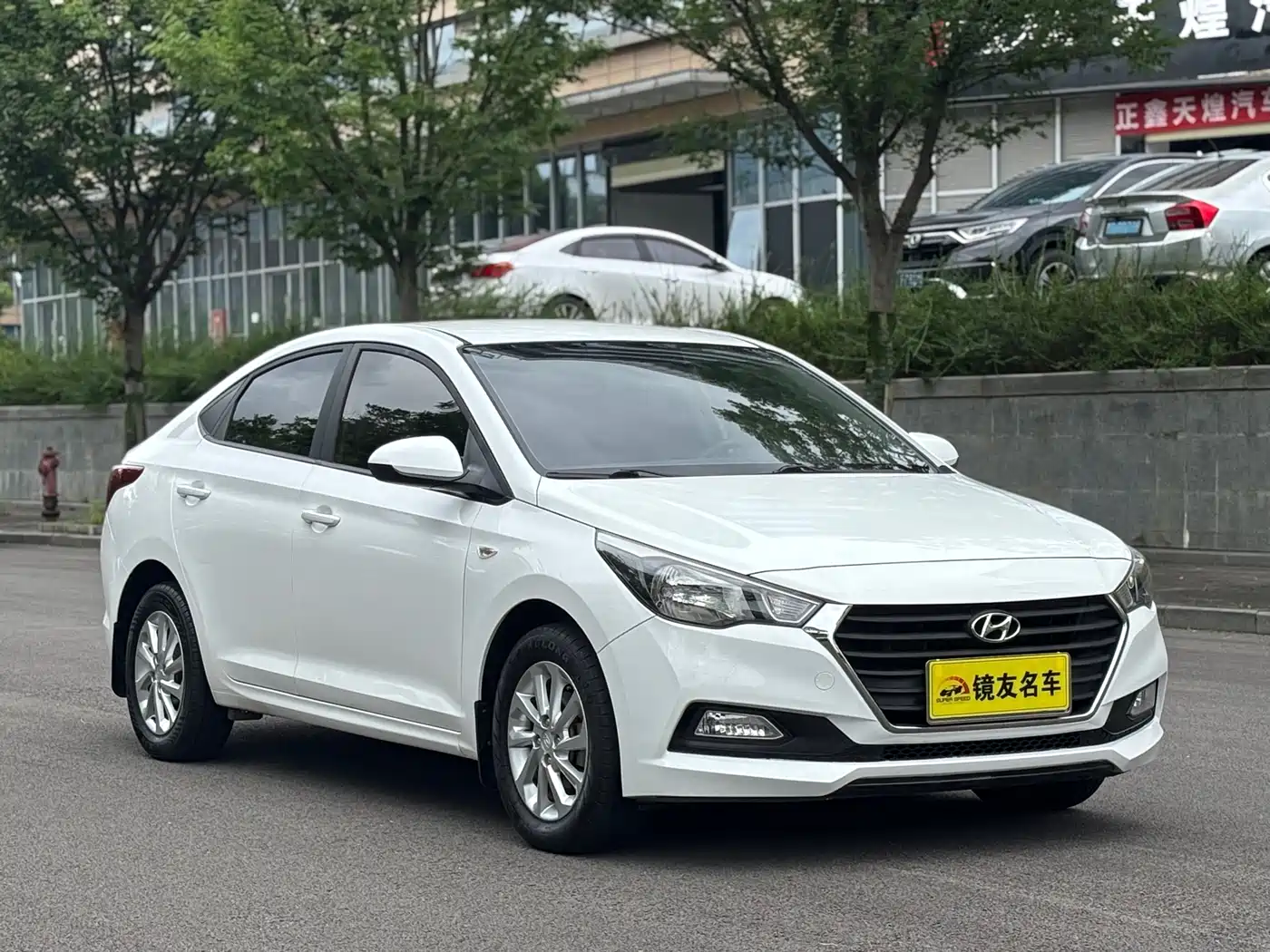 Hyundai Hyundai Verna 2016 1.4L Automatic Cool Edition GLS