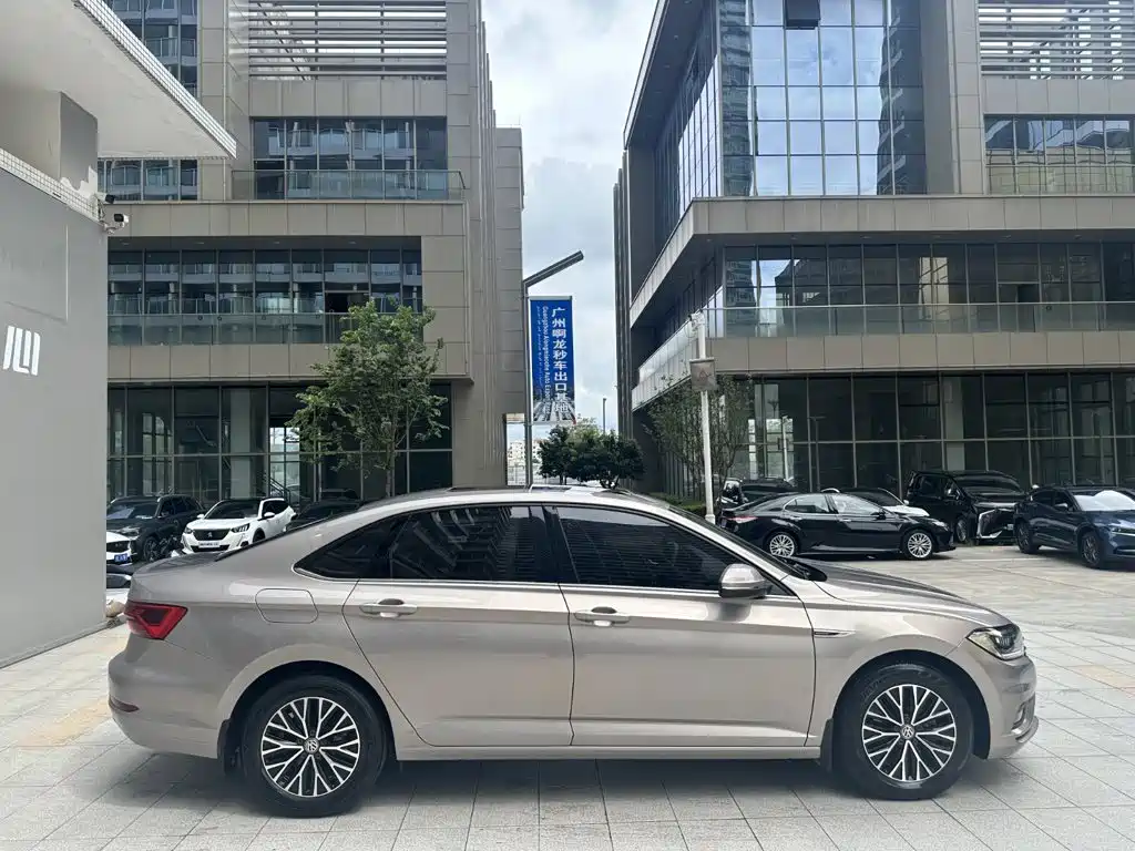 Volkswagen Sagitar 2020 200TSI DSG Comfort China VI