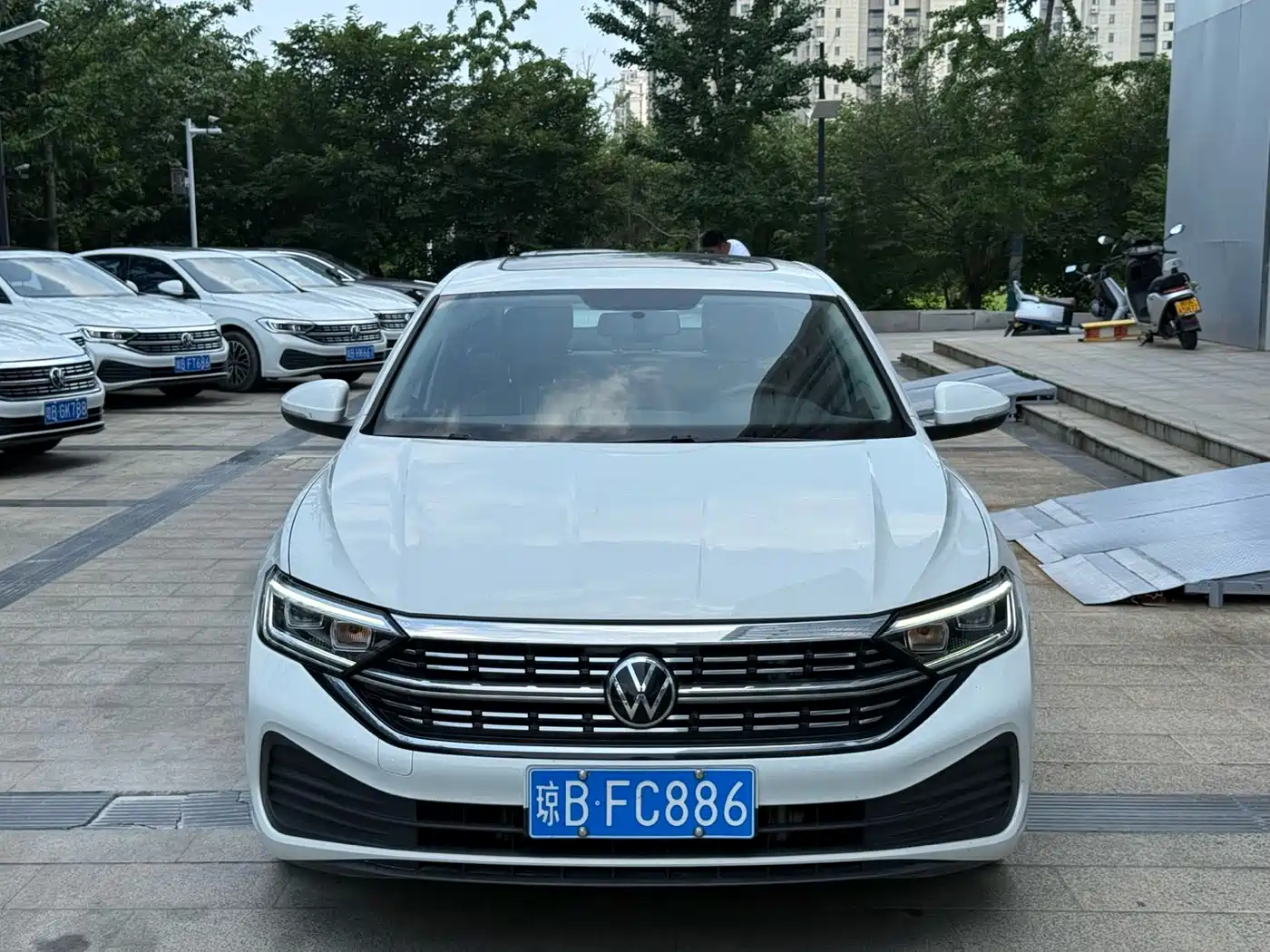 Volkswagen Sagitar 2024 200TSI DSG Flying Edition