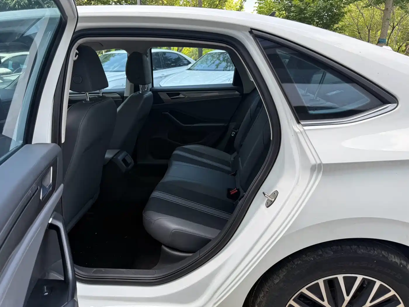 Volkswagen Sagitar 2024 200TSI DSG Flying Edition