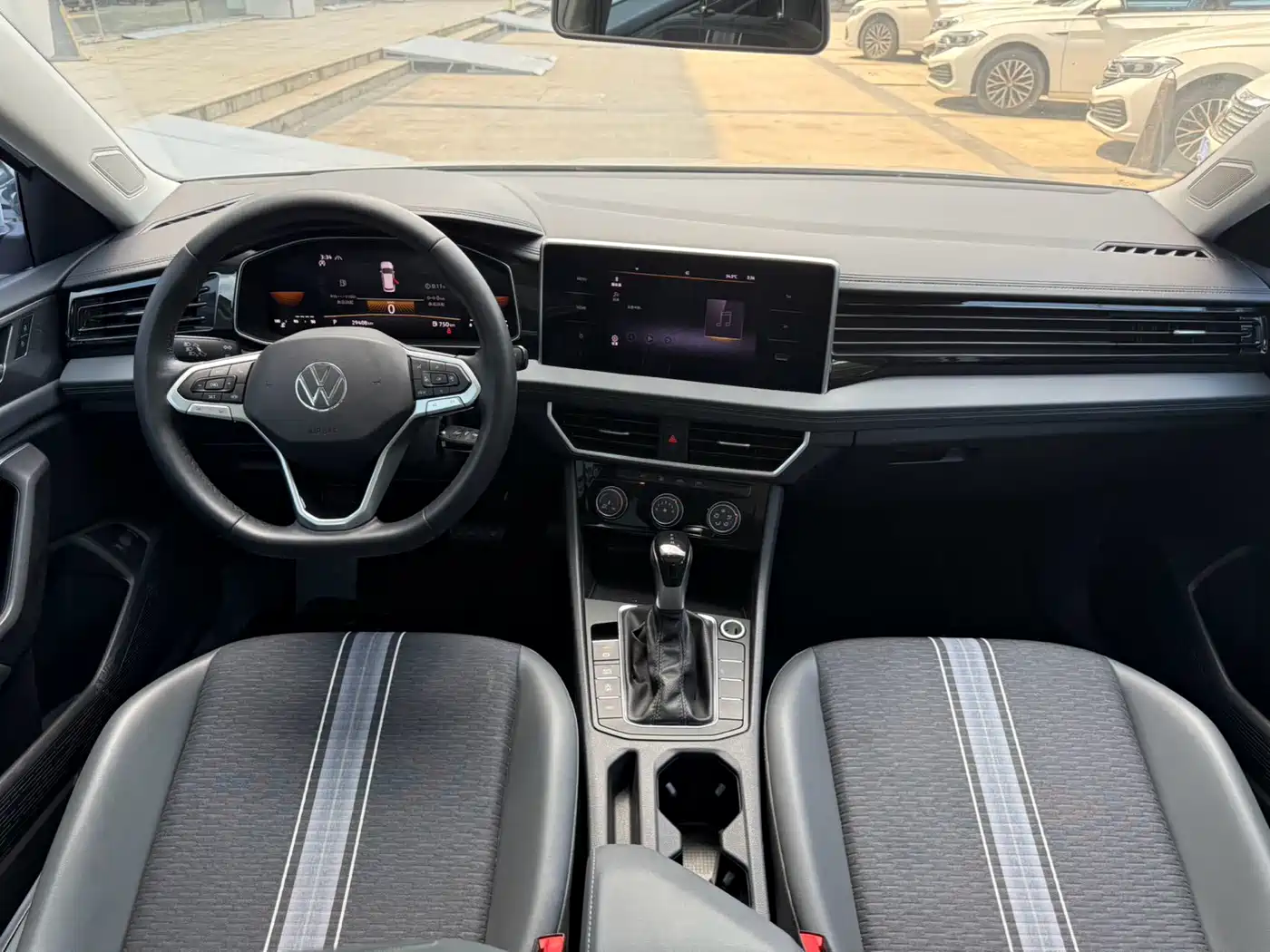 Volkswagen Sagitar 2024 200TSI DSG Flying Edition