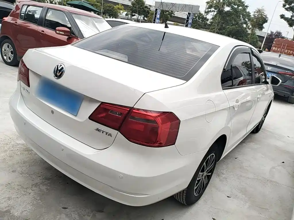 Volkswagen Jetta 2015 Quality Edition 1.4L Manual Fashion