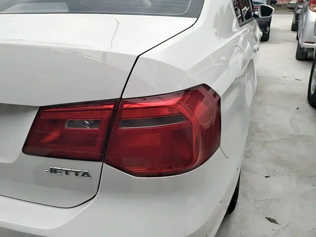 Volkswagen Jetta 2015 Quality Edition 1.4L Manual Fashion