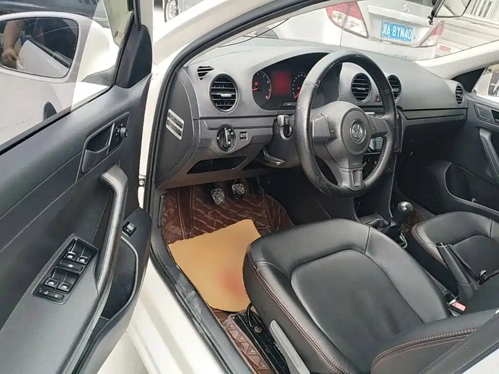 Volkswagen Jetta 2015 Quality Edition 1.4L Manual Fashion