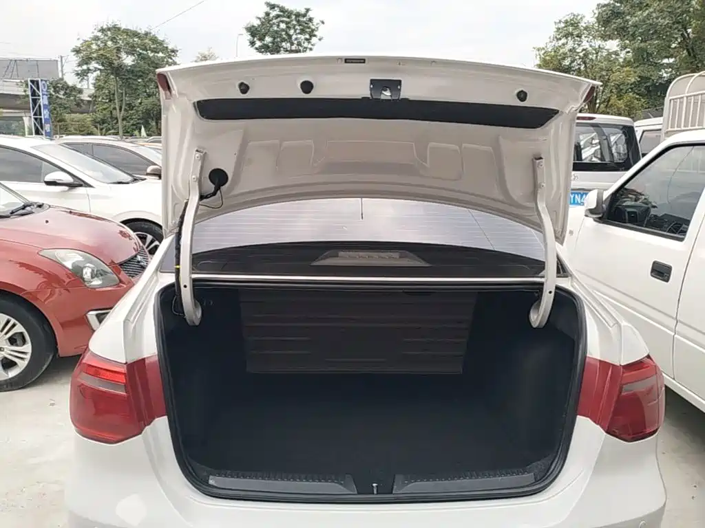 Volkswagen Jetta 2015 Quality Edition 1.4L Manual Fashion
