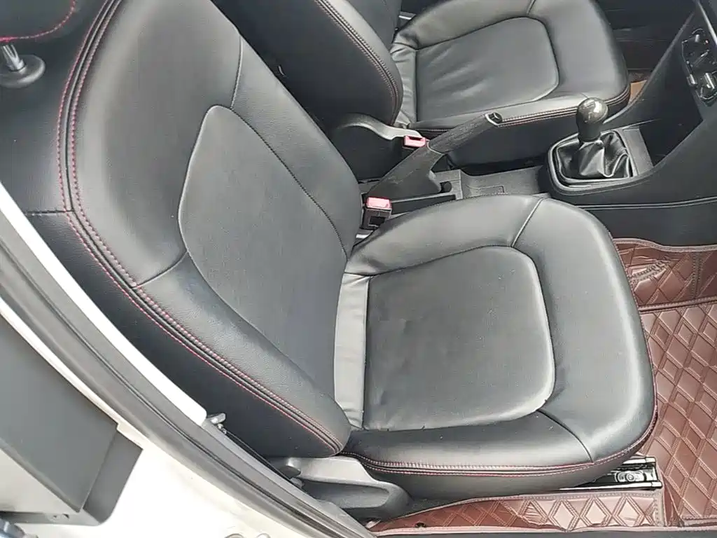 Volkswagen Jetta 2015 Quality Edition 1.4L Manual Fashion
