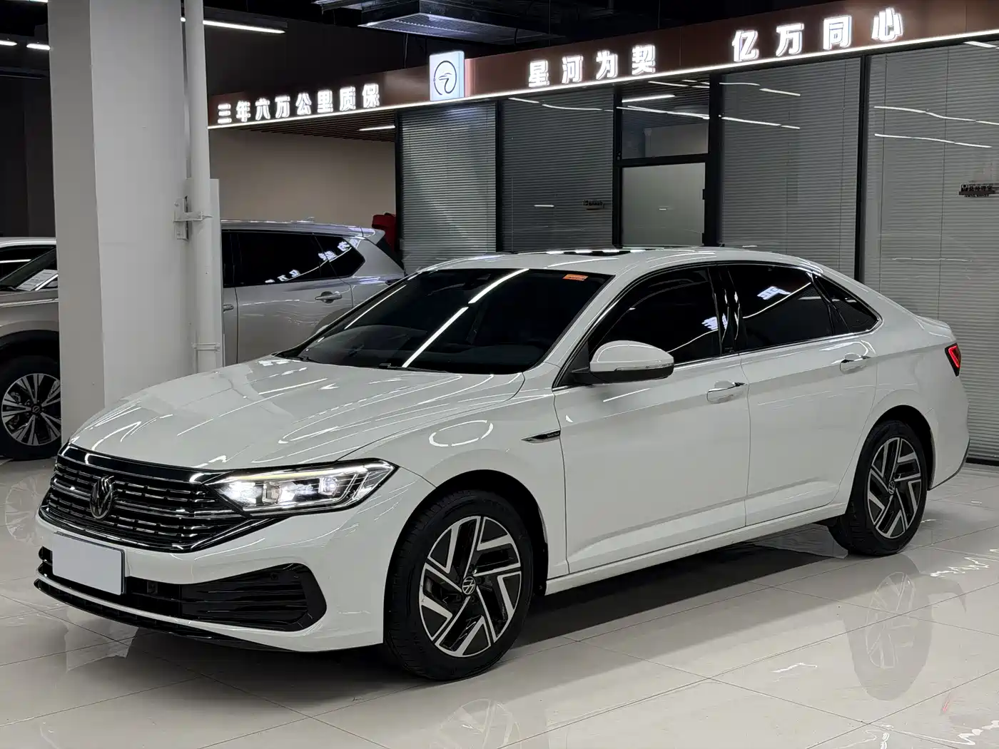 Volkswagen Sagitar 2023 Model Year 280TSI DSG Surpass Edition