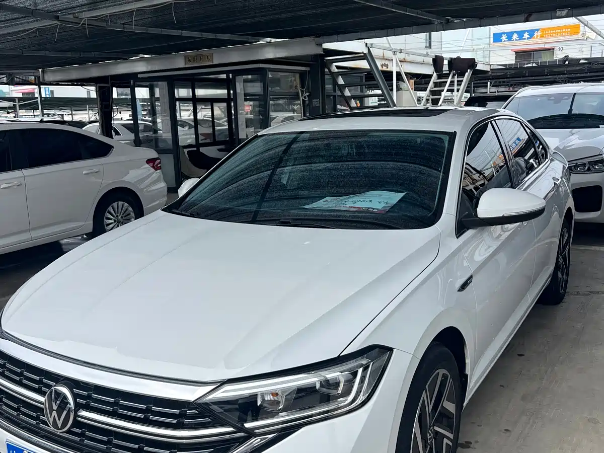 Volkswagen Sagitar 2023 Model Year 280TSI DSG Surpass Edition