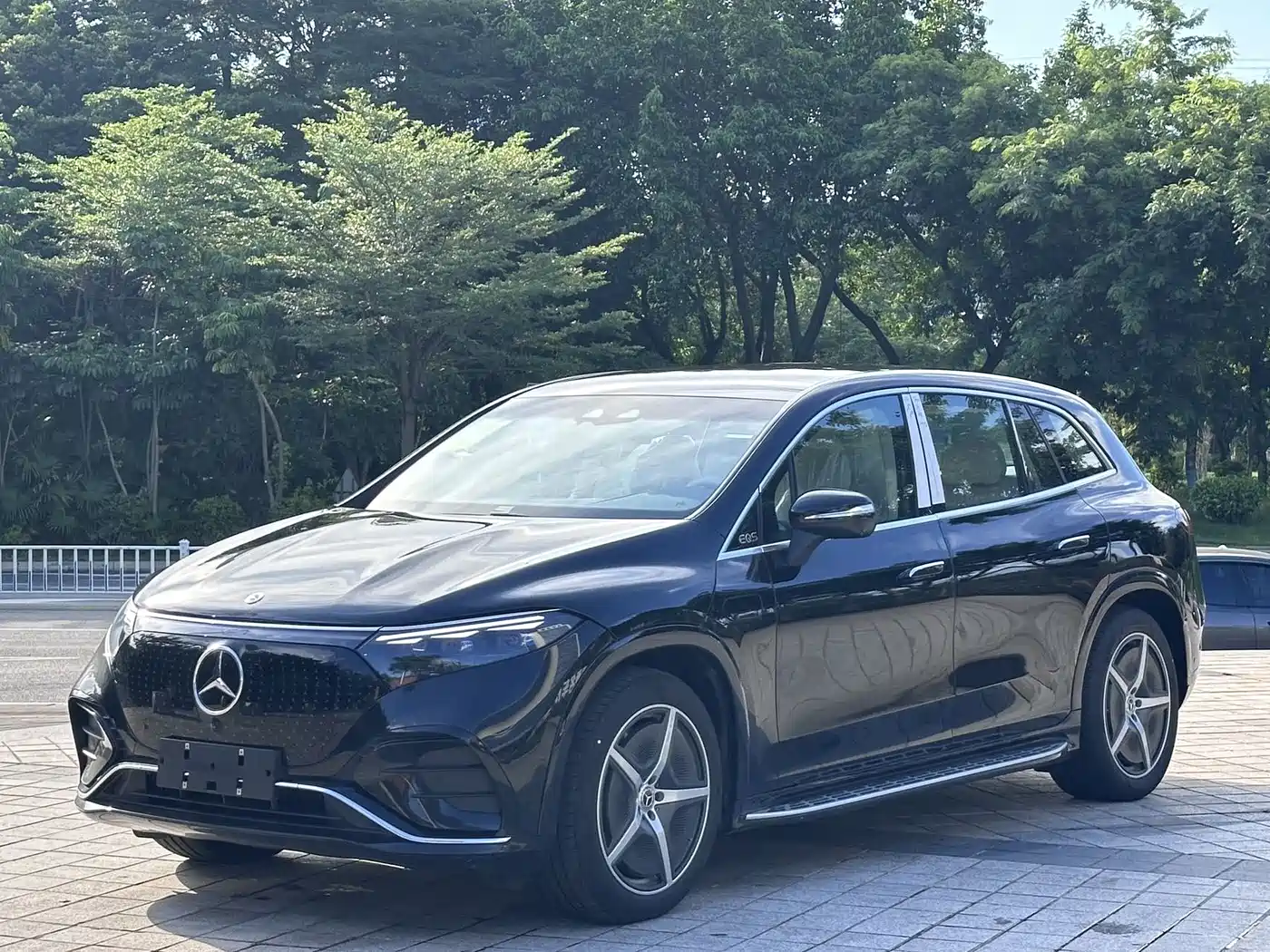 Mercedes-Benz Mercedes-Benz EQS SUV 2025 Model 500 4MATIC