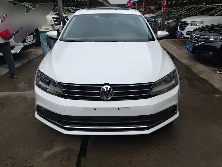 Volkswagen Sagitar 2018 1.6L Automatic Comfort