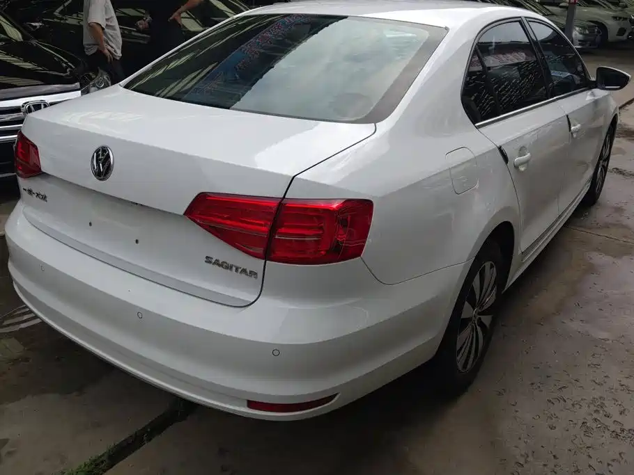 Volkswagen Sagitar 2018 1.6L Automatic Comfort