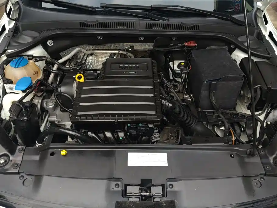 Volkswagen Sagitar 2018 1.6L Automatic Comfort