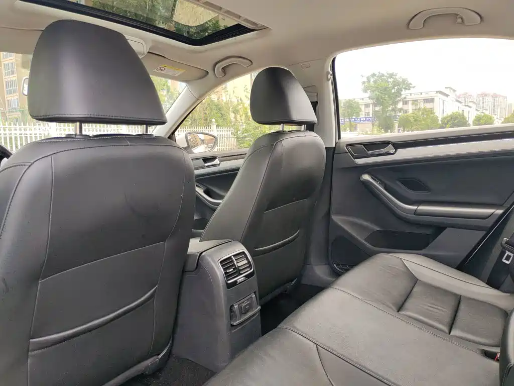 Volkswagen Sagitar 2015 1.6L Automatic Comfort