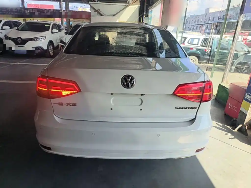 Volkswagen Sagitar 2017 1.6L Automatic Comfort