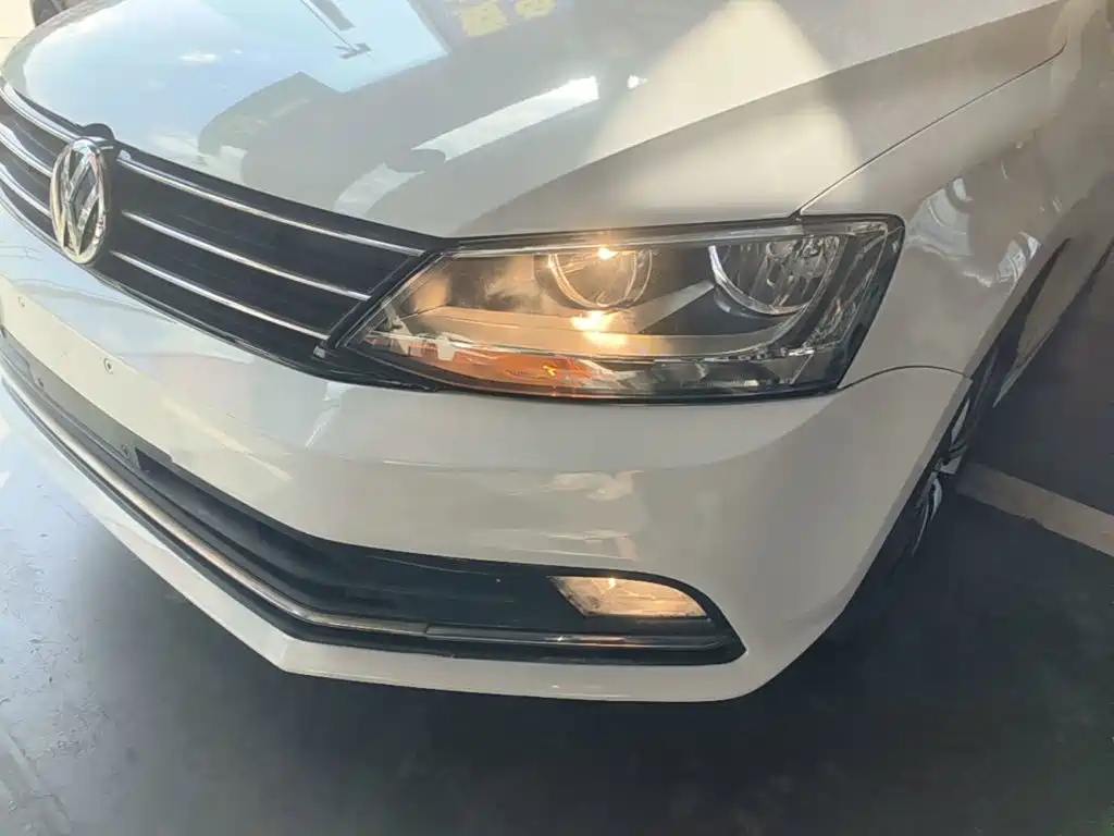 Volkswagen Sagitar 2017 1.6L Automatic Comfort