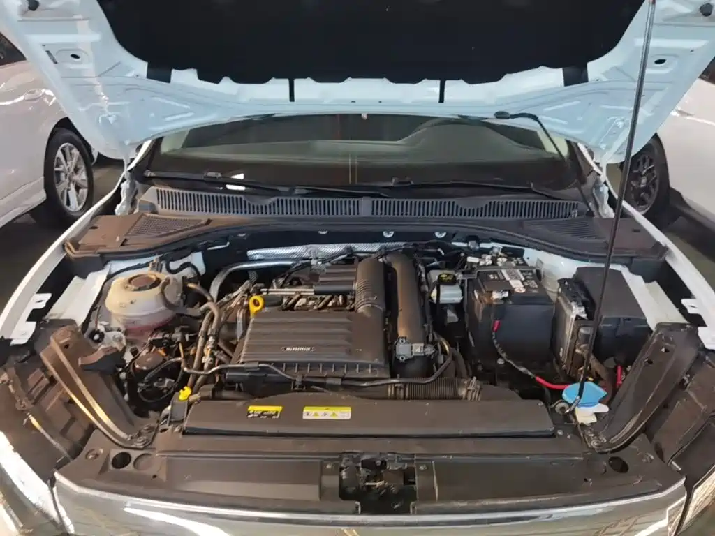 Volkswagen Sagitar 2021 200TSI DSG Surpassing Edition