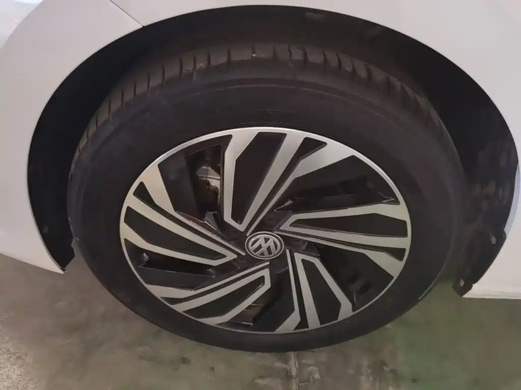 Volkswagen Sagitar 2021 200TSI DSG Surpassing Edition