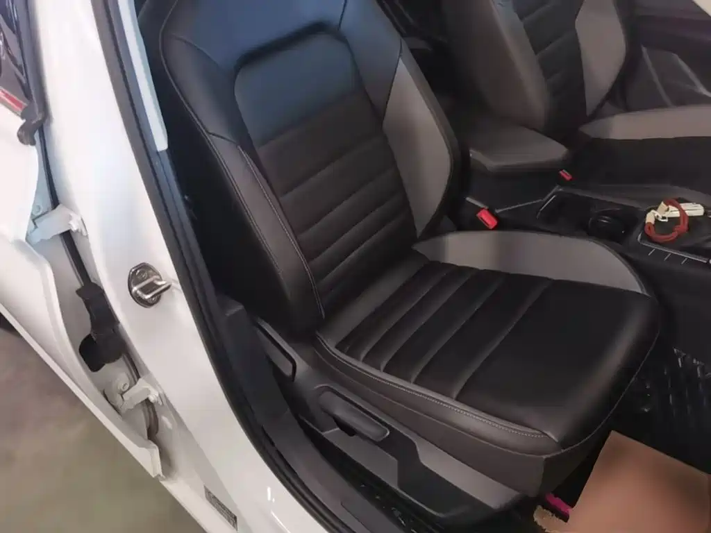 Volkswagen Sagitar 2021 200TSI DSG Surpassing Edition