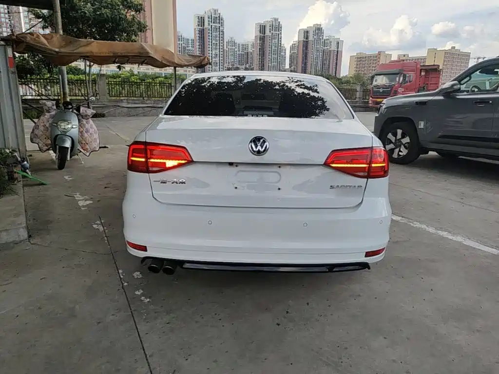 Volkswagen Sagitar 2018 280TSI DSG Spark Edition