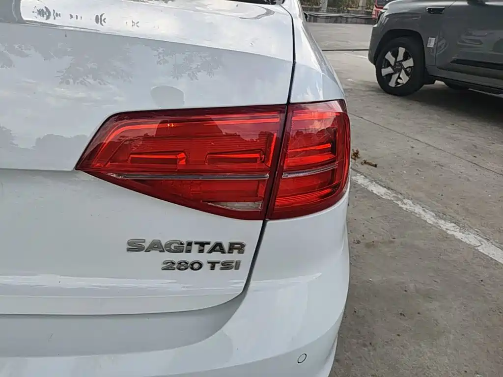 Volkswagen Sagitar 2018 280TSI DSG Spark Edition