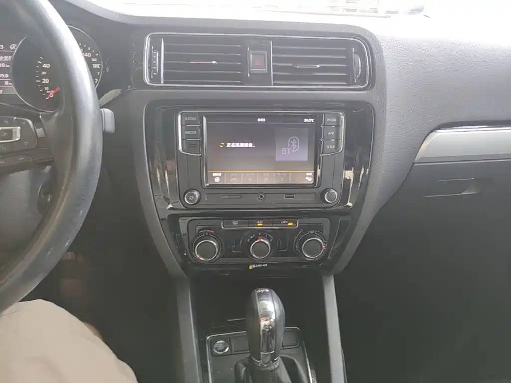 Volkswagen Sagitar 2018 280TSI DSG Spark Edition