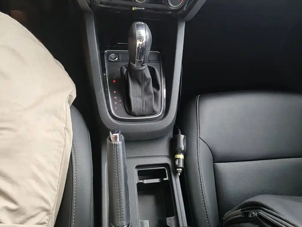 Volkswagen Sagitar 2018 280TSI DSG Spark Edition