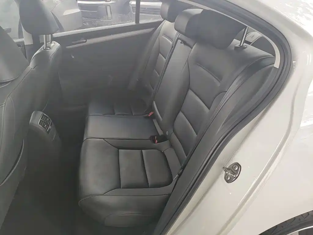 Volkswagen Sagitar 2018 280TSI DSG Spark Edition