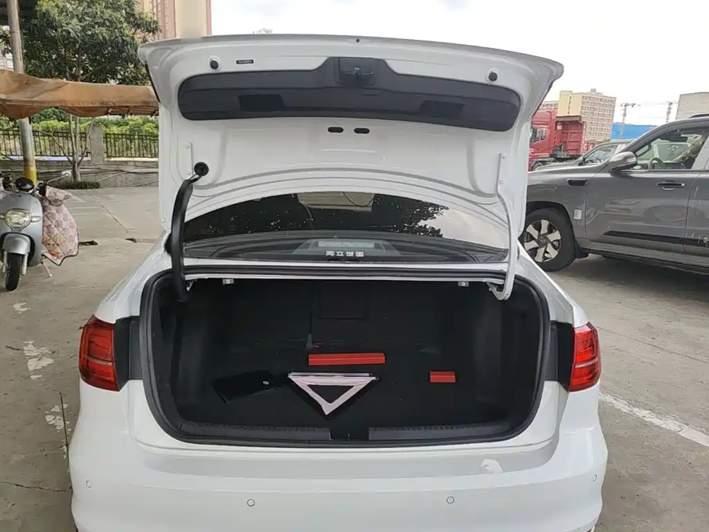 Volkswagen Sagitar 2018 280TSI DSG Spark Edition