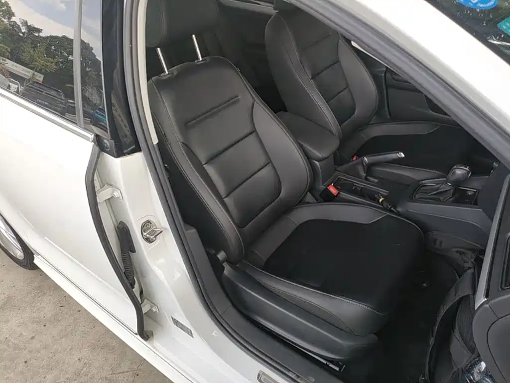 Volkswagen Sagitar 2018 280TSI DSG Spark Edition