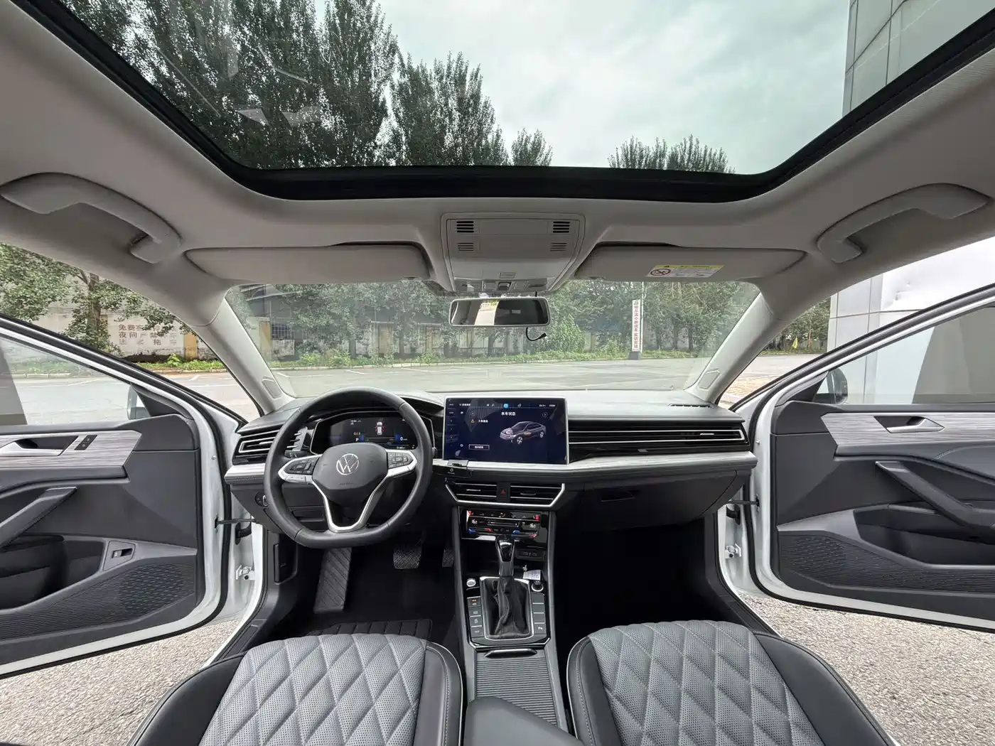 Volkswagen Sagitar 2023 Model Year 280TSI DSG Surpass Edition