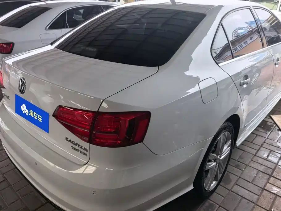 Volkswagen Sagitar 2018 280TSI DSG Comfort
