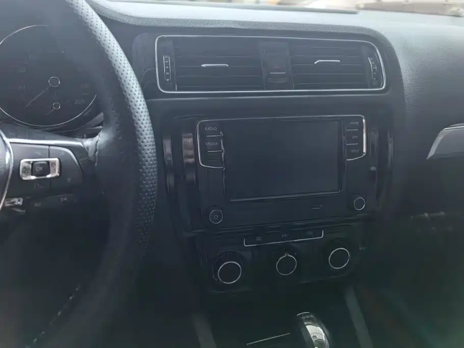 Volkswagen Sagitar 2018 280TSI DSG Comfort