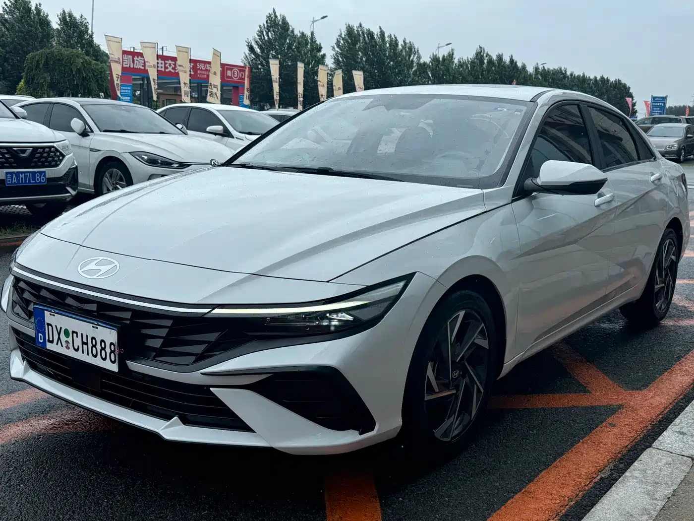 Hyundai Elantra 2023 Model 1.5L CVT LUX Premium Edition