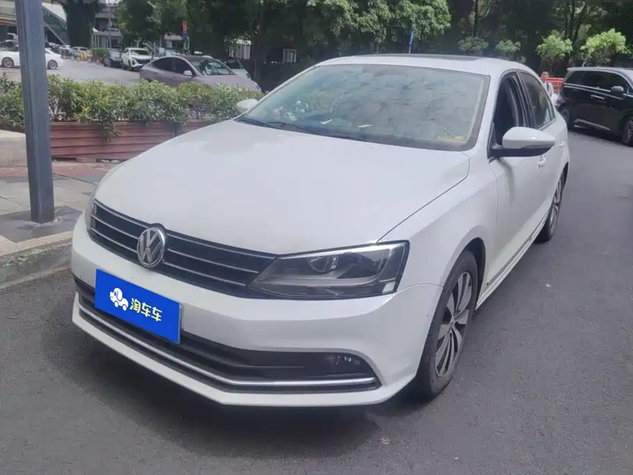 Volkswagen Sagitar 2018 180TSI DSG Premium Edition
