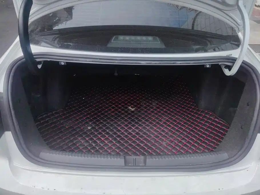 Volkswagen Sagitar 2018 180TSI DSG Premium Edition