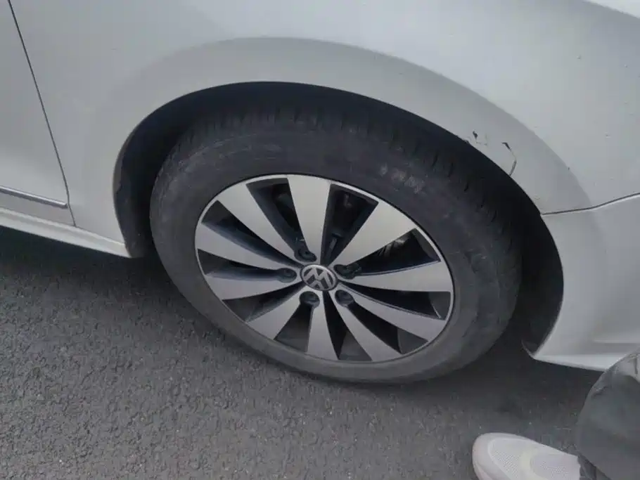 Volkswagen Sagitar 2018 180TSI DSG Premium Edition