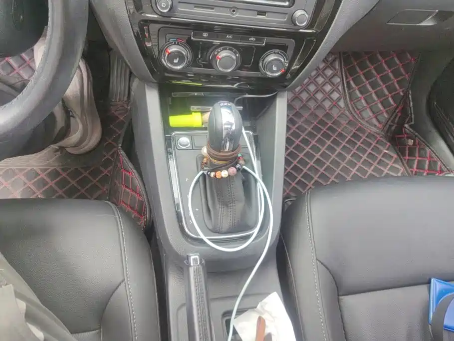 Volkswagen Sagitar 2018 180TSI DSG Premium Edition