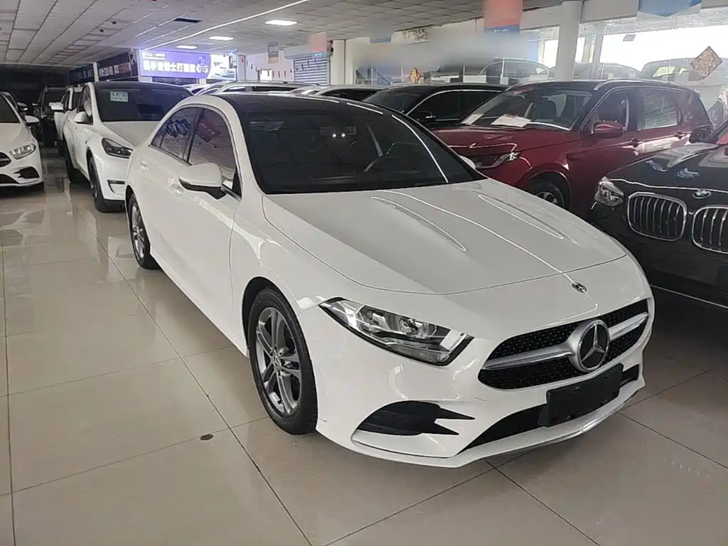 Mercedes-Benz Mercedes-Benz A-Class 2021 A 180 L Sports Sedan