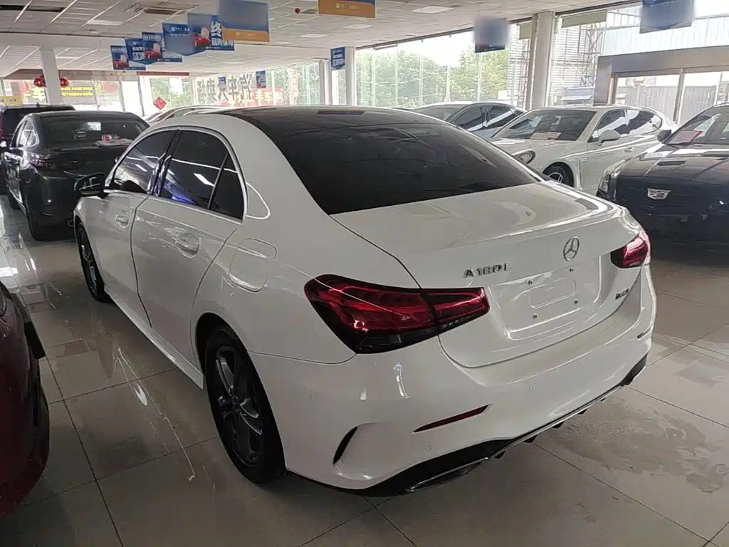 Mercedes-Benz Mercedes-Benz A-Class 2021 A 180 L Sports Sedan