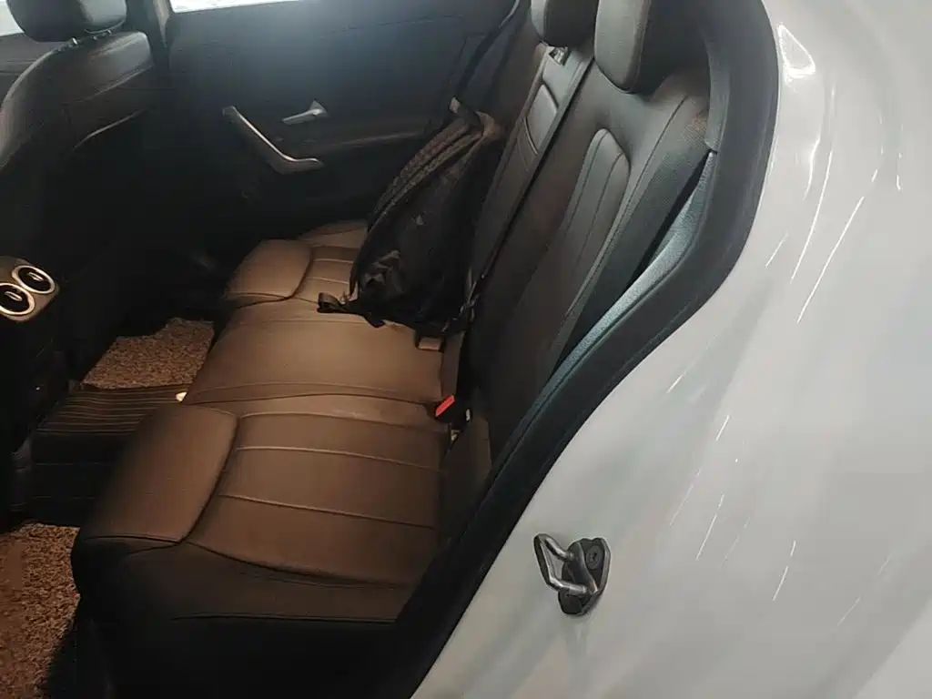 Mercedes-Benz Mercedes-Benz A-Class 2021 A 180 L Sports Sedan