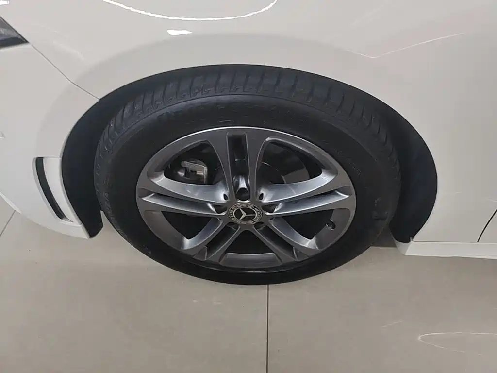 Mercedes-Benz Mercedes-Benz A-Class 2021 A 180 L Sports Sedan