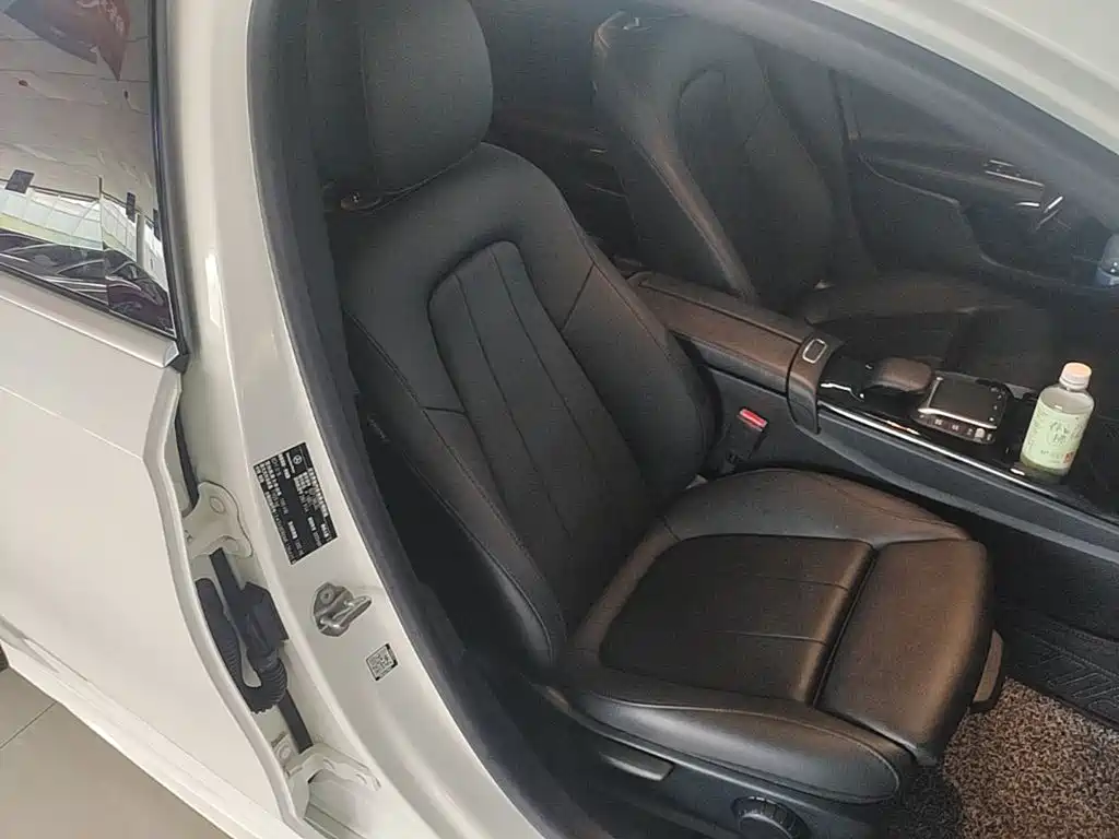 Mercedes-Benz Mercedes-Benz A-Class 2021 A 180 L Sports Sedan