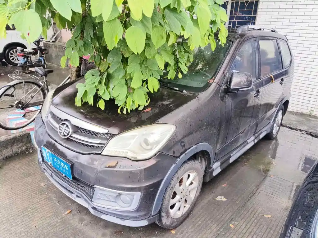 FAW Senya S80 2015 1.5L Manual 5-Seater Urban Edition
