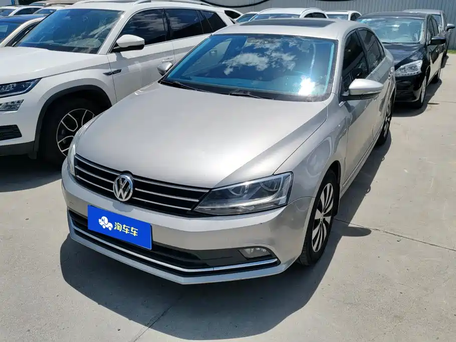 Volkswagen Sagitar 2015 1.6L Automatic Comfort