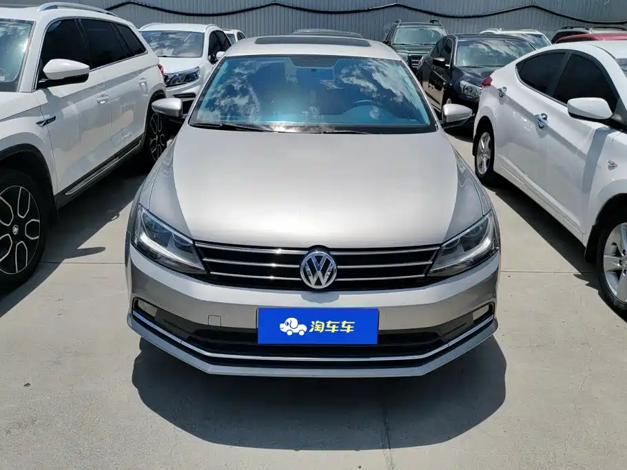 Volkswagen Sagitar 2015 1.6L Automatic Comfort
