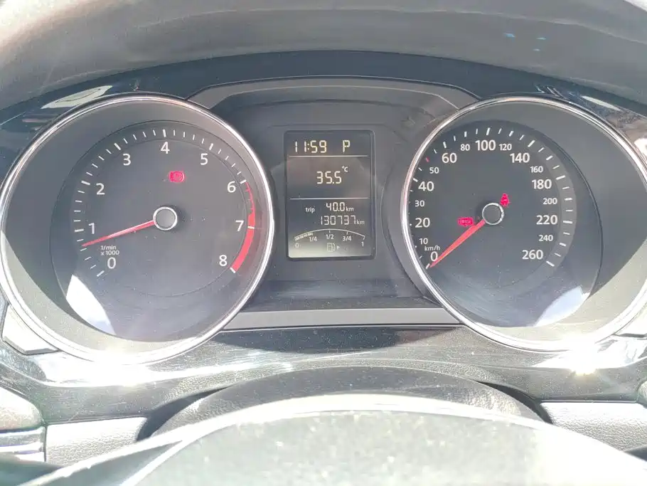 Volkswagen Sagitar 2015 1.6L Automatic Comfort
