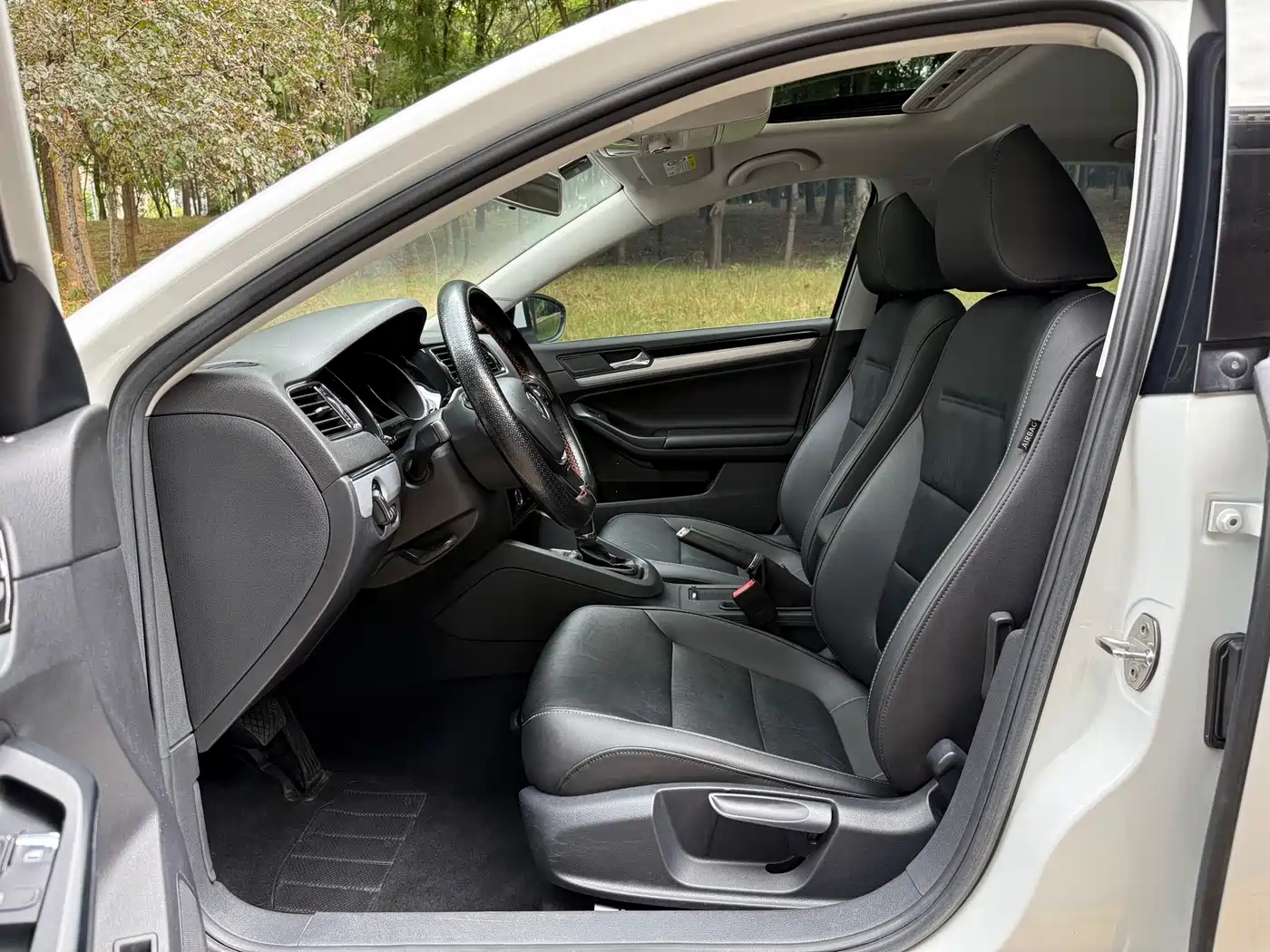 Volkswagen Sagitar 2018 280TSI DSG Spark Edition