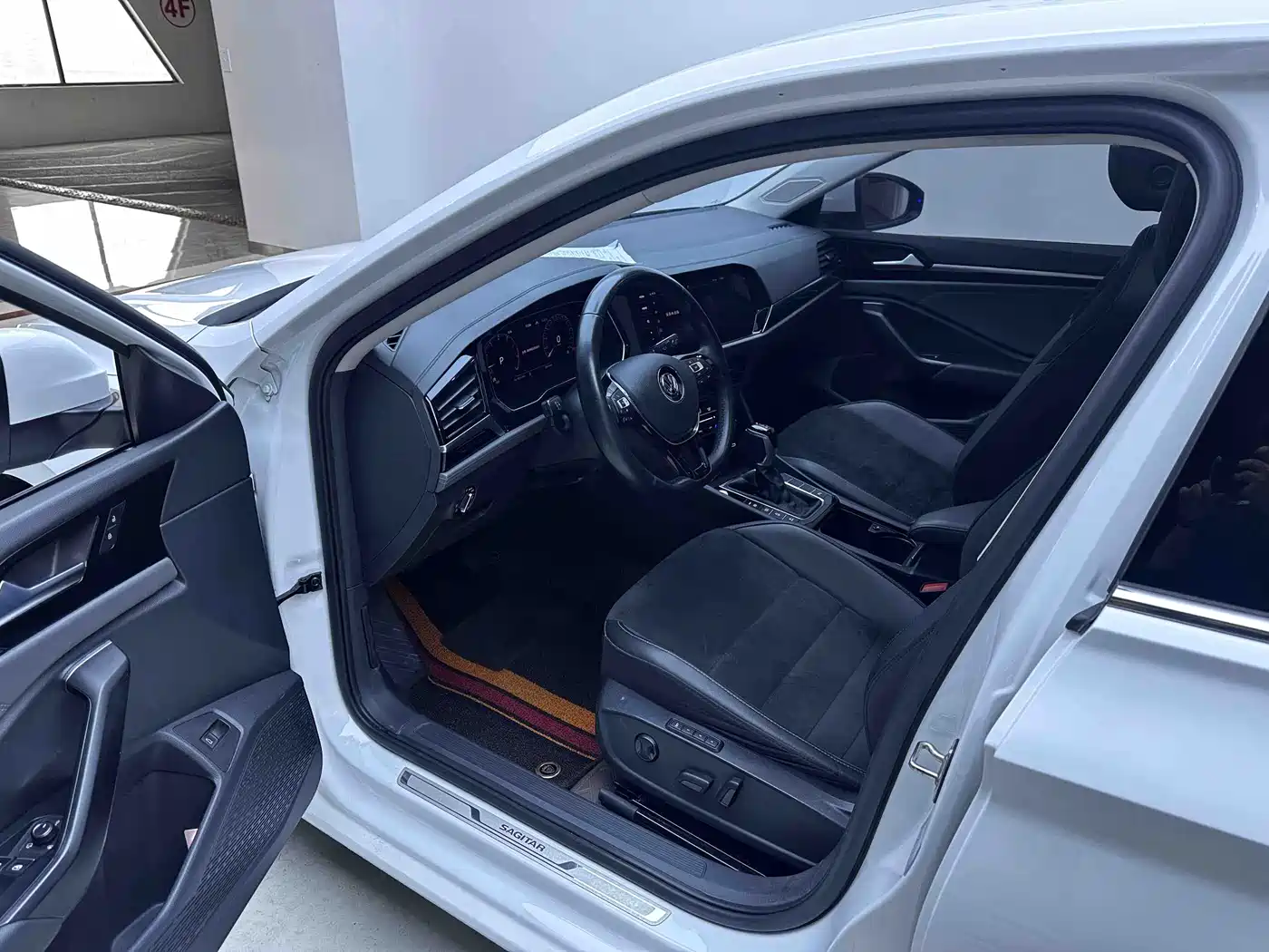 Volkswagen Sagitar 2021 280TSI DSG Excellence Edition