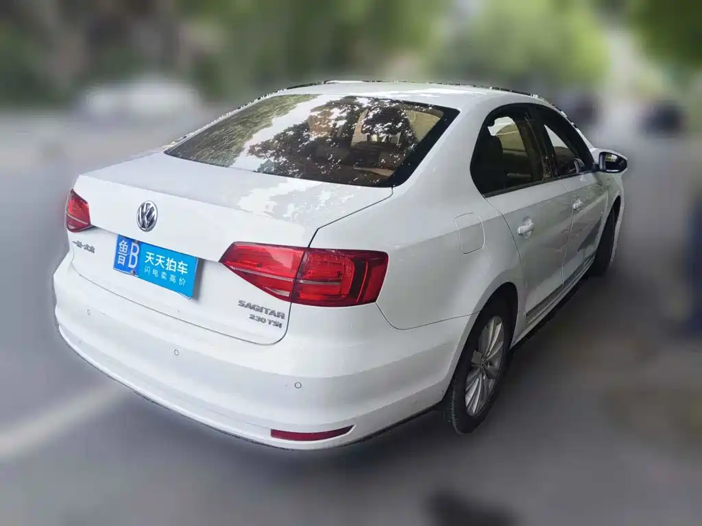 Volkswagen Sagitar 2015 230TSI Automatic Comfort