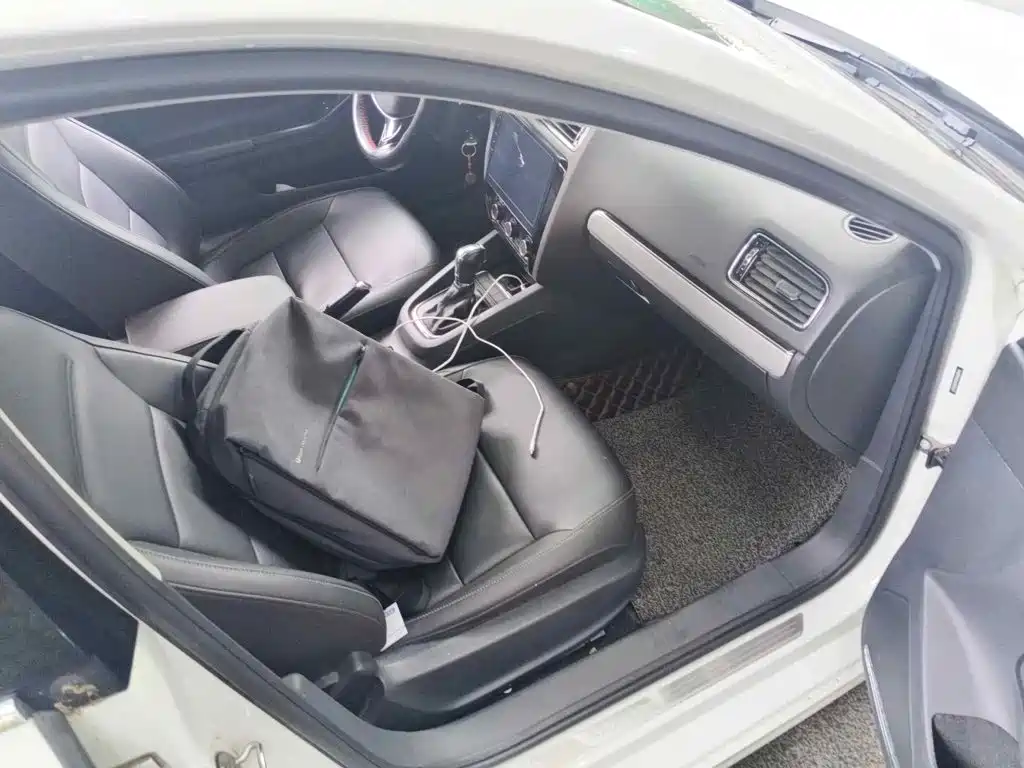 Volkswagen Sagitar 2015 230TSI Automatic Comfort